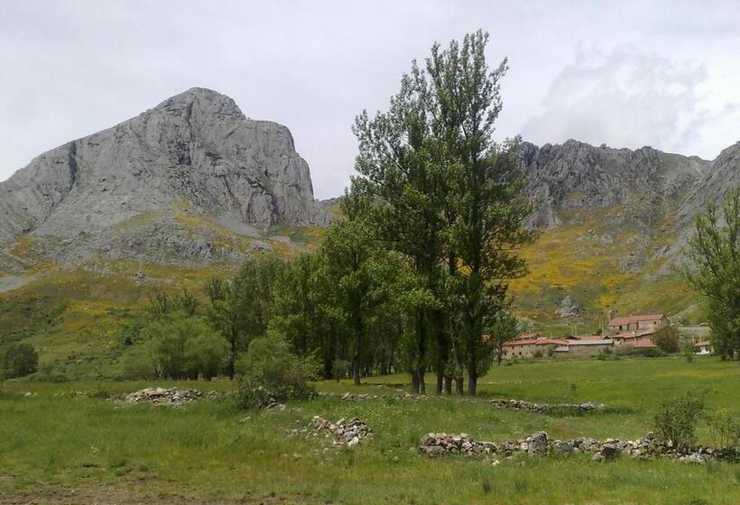 فندق Rural Rio Viejo