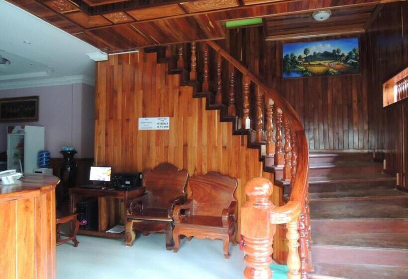 بنسيون Golden Papaya Guesthouse