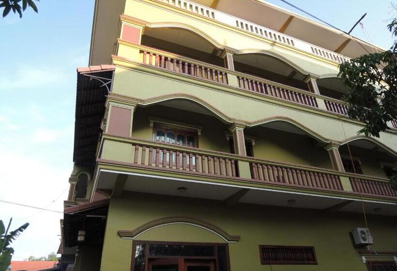 بنسيون Golden Papaya Guesthouse