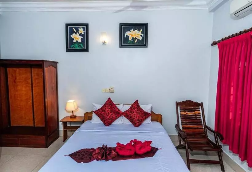 Majatalo Golden Papaya Guesthouse