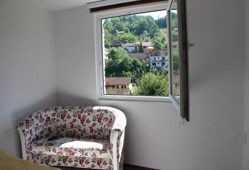 پانسیون Guesthouse Edelnice