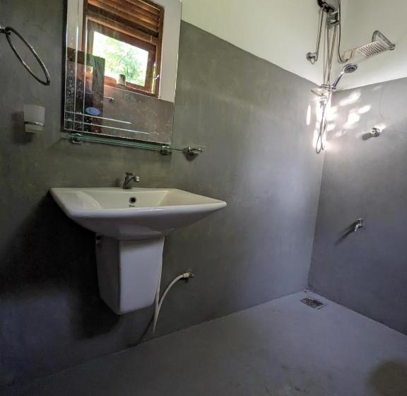 Pensión King S Elephant Cabanas & Restaurant