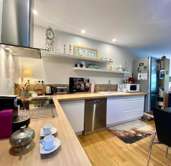 Пансион La Maison Bleue