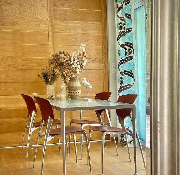 Пансион La Maison Bleue