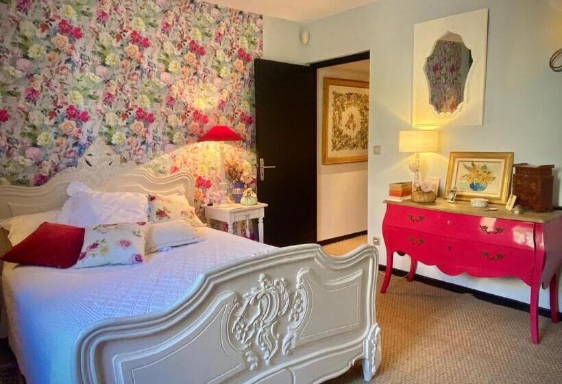 Пансион La Maison Bleue