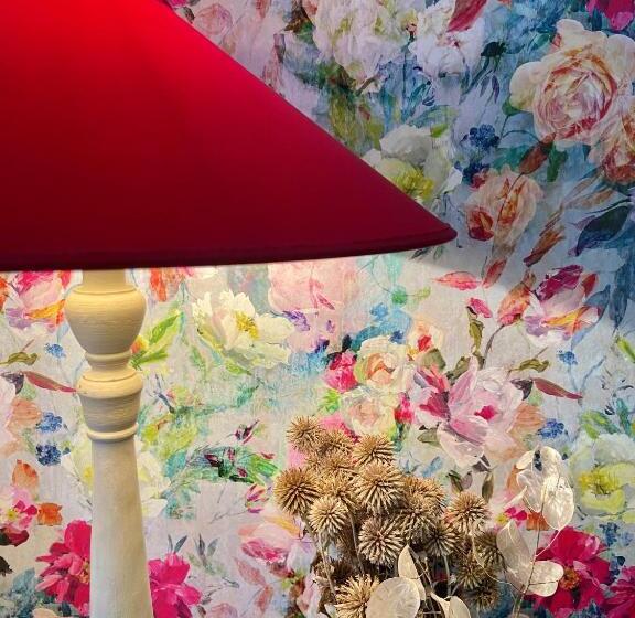 Пансион La Maison Bleue