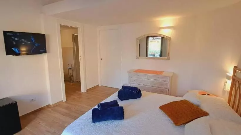 ペンション San Teodoro Rooms