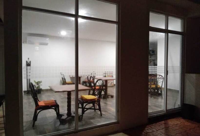 민박 Villas Carlota Cancún