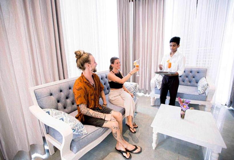 Emerald Bay Resort Mirissa