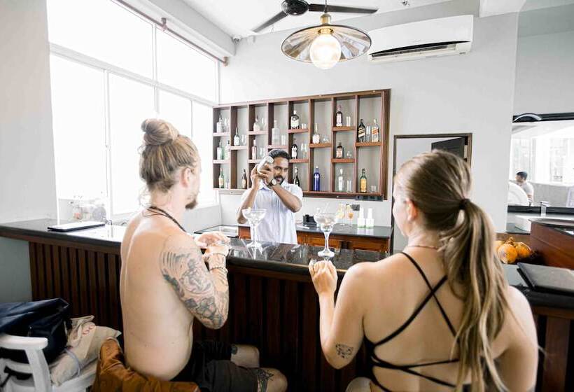 Emerald Bay Resort Mirissa