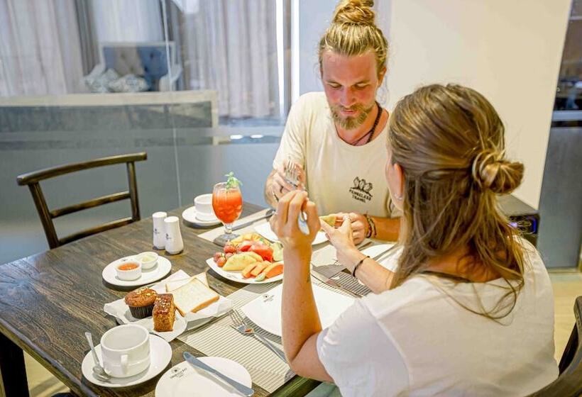 Emerald Bay Resort Mirissa