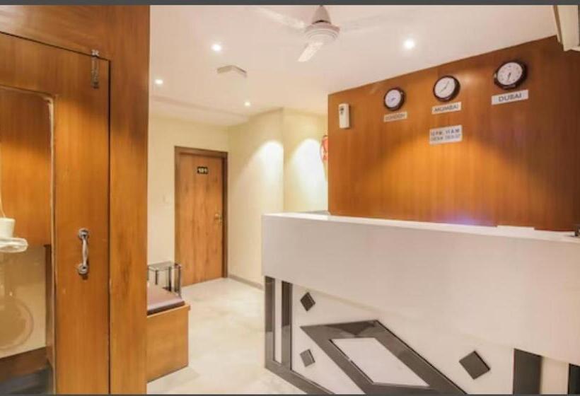 בית מלון כפרי Deluxe Residency