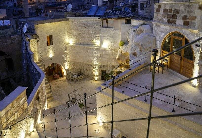 בית מלון כפרי My Cave Suites