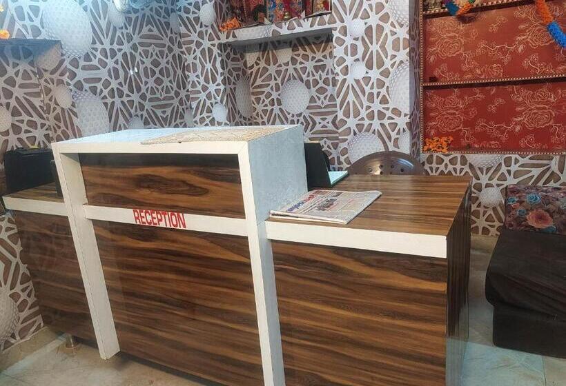 Hotelli Saffron Night Room