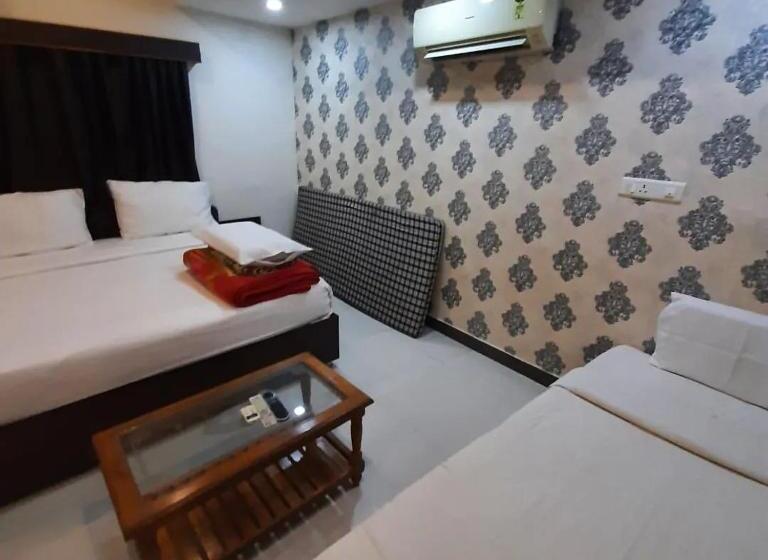 בית מלון כפרי Zoz Udaipur