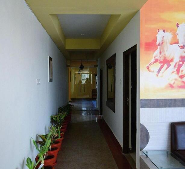 בית מלון כפרי Zoz Udaipur