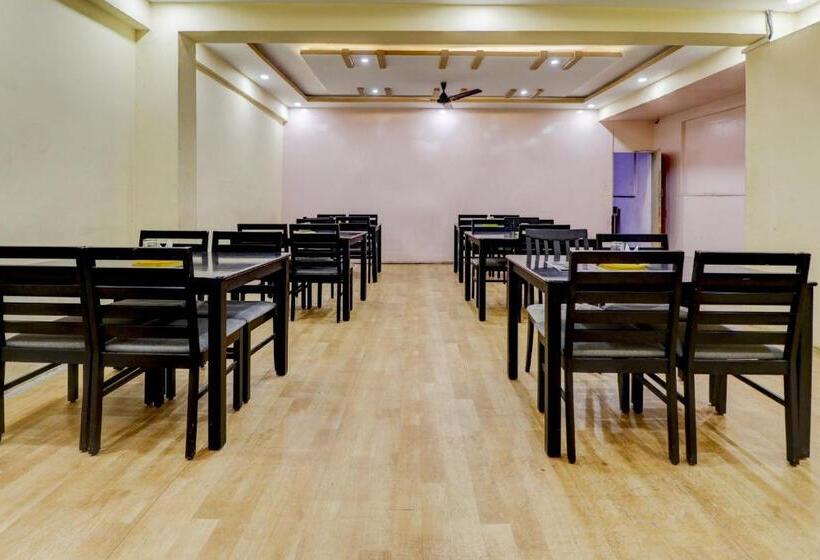 Oyo Hotel Grand Meridian