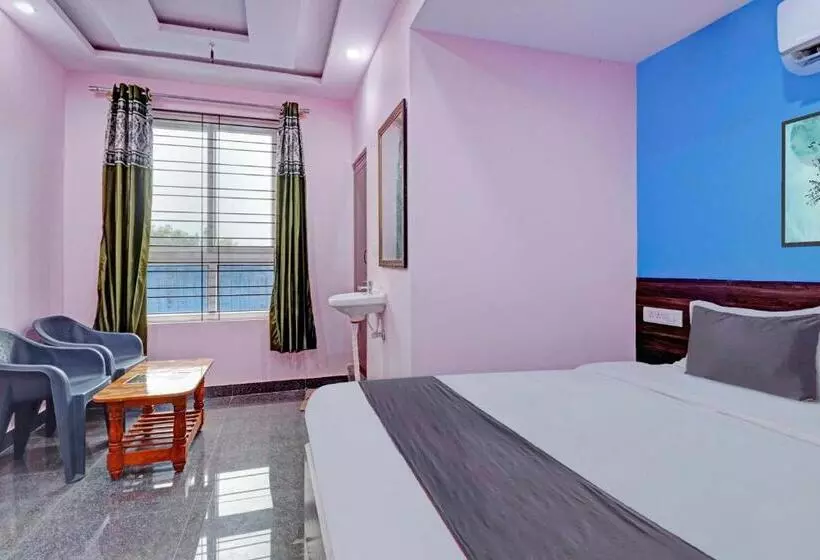 Oyo Hotel Grand Meridian