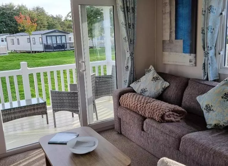 リゾートホテル A Home Away At Tattershall Country Park