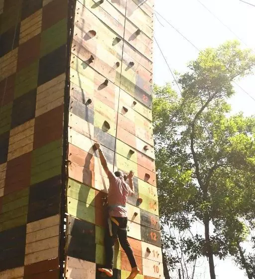 Z Bac Adventure & Leisure Resort Kolad