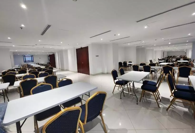 فندق كنارى ان   Kanary Inn