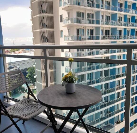 Azure Urban Resort Bahamas Tower