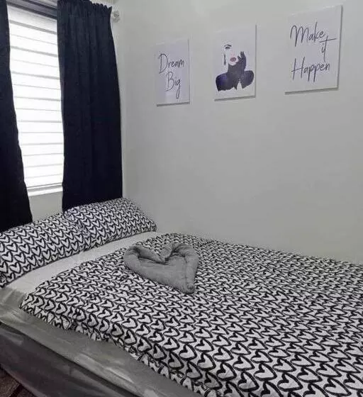 Chelsea Suite S Esthetic Staycation At Trees Residence Qc