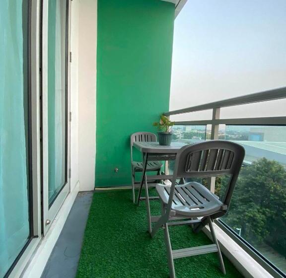 Azure Urban Staycation