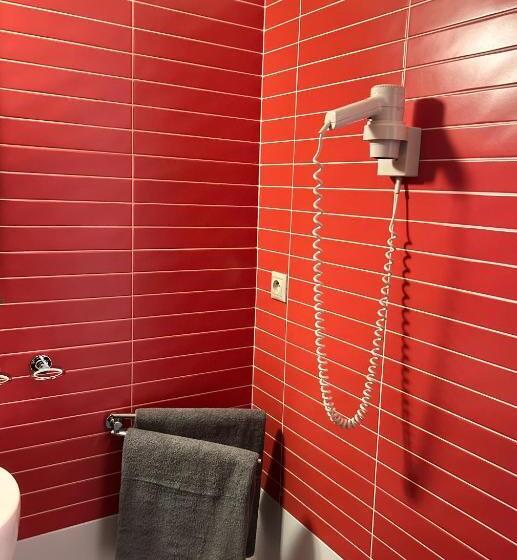 בית מלון כפרי Ar Golden House