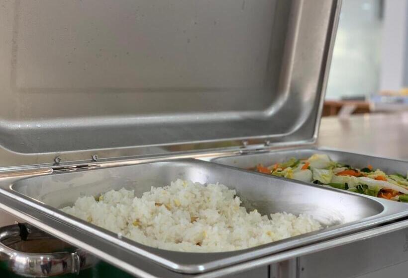 هتل Bờ Biển Vàng Resort