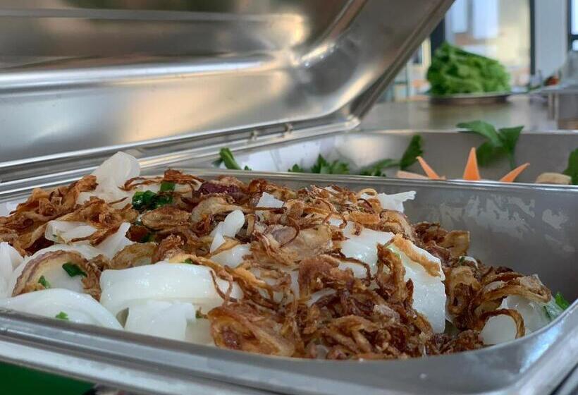 هتل Bờ Biển Vàng Resort