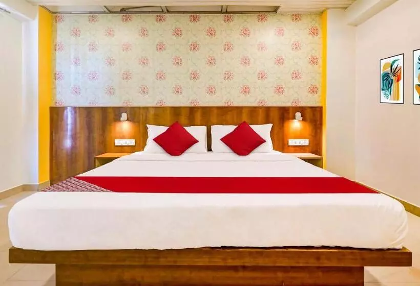Hotelli Oyo Flagship The Limewood Inn