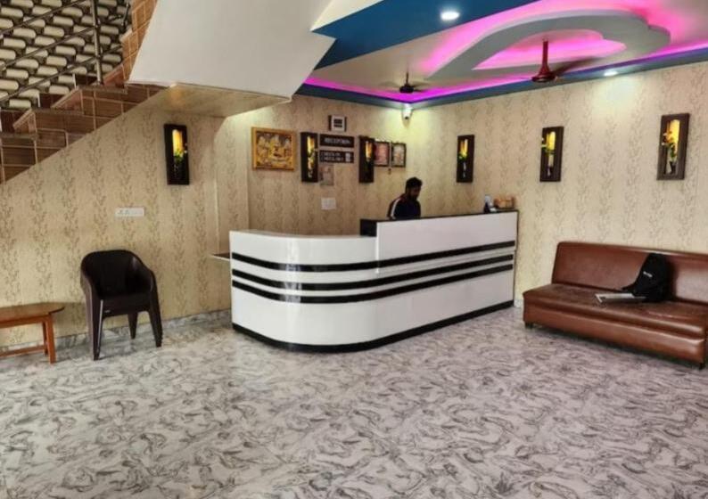 Hotel Rameshwaram Palace