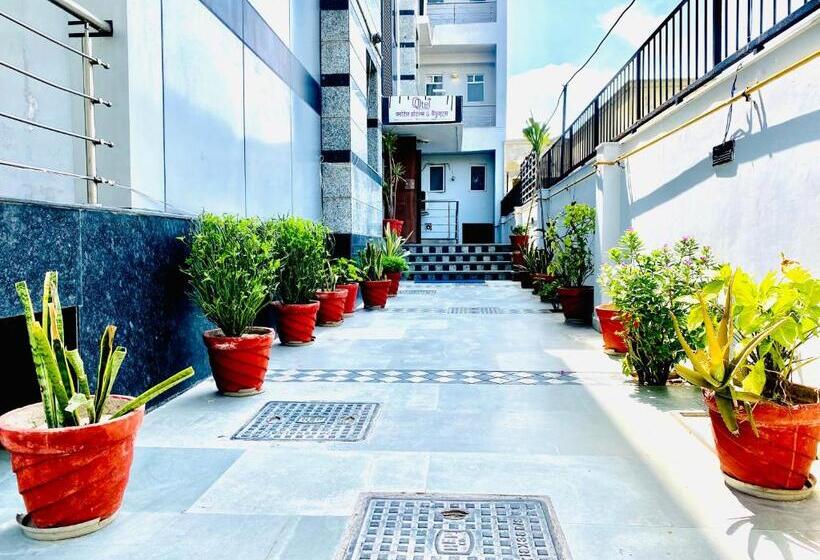 Hotel Signature Suite Noida Sector 51 Couple Friendly