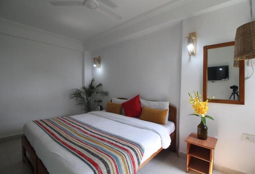 Hotel Turquoiise House