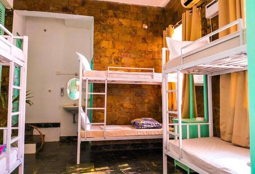 Hotel Turquoiise House