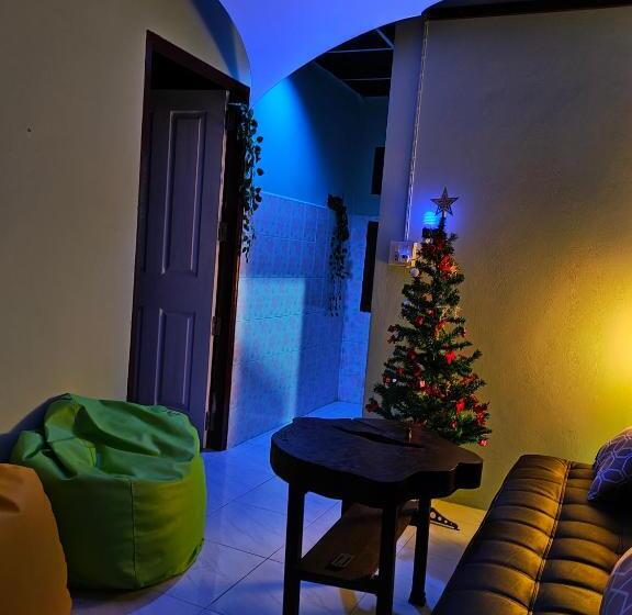 פנסיון Tripovali Guest 2