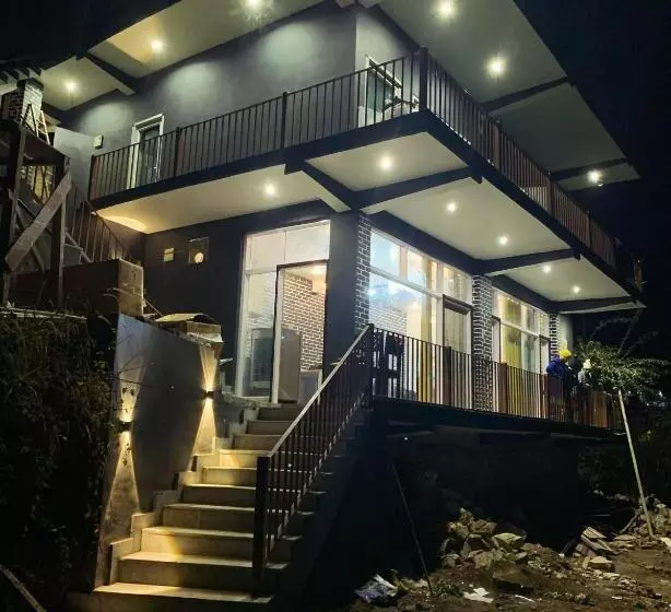 Aamiaismajoitus (B&B) Blackvilla