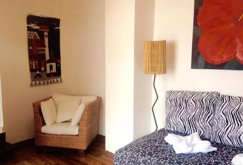 Aamiaismajoitus (B&B) Casa Macondo