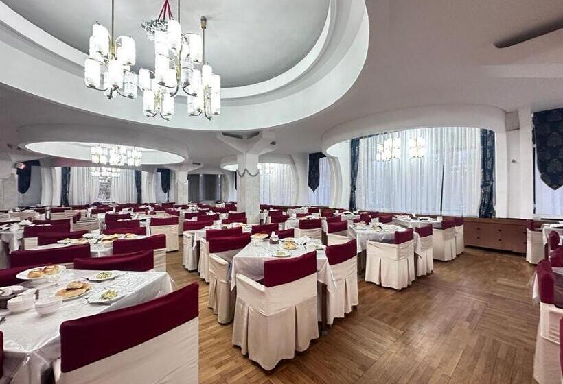 هتل санаторий аврора