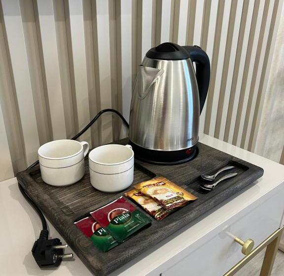 هتل империя