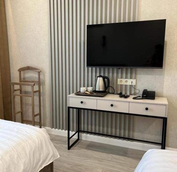 هتل империя