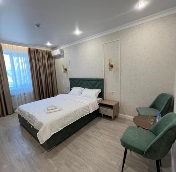 هتل империя