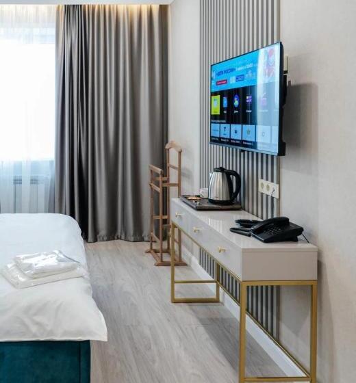 هتل империя