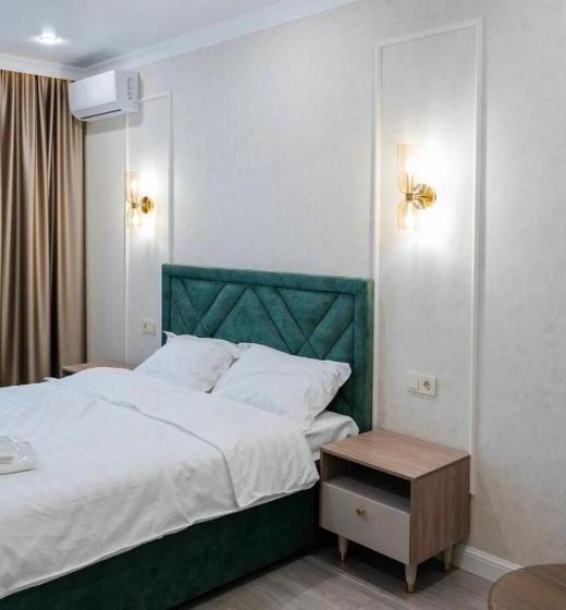 هتل империя