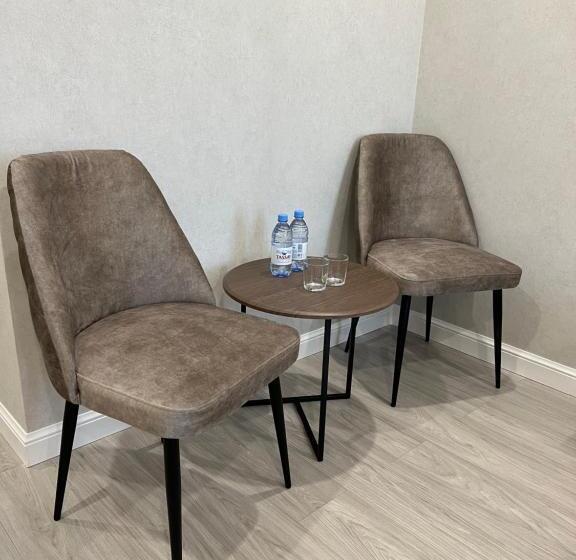 هتل империя