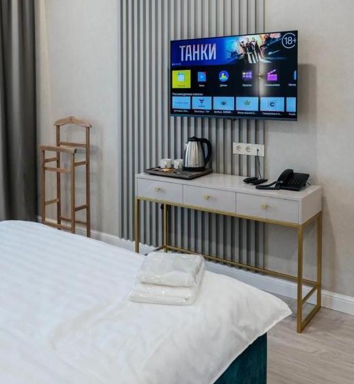 هتل империя