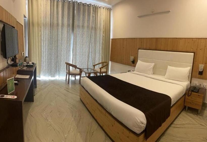 Hotel Corbett Paradise Kotdwar Uttrakhand