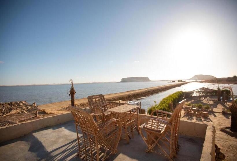 هتل Eswan Island Ecolodge