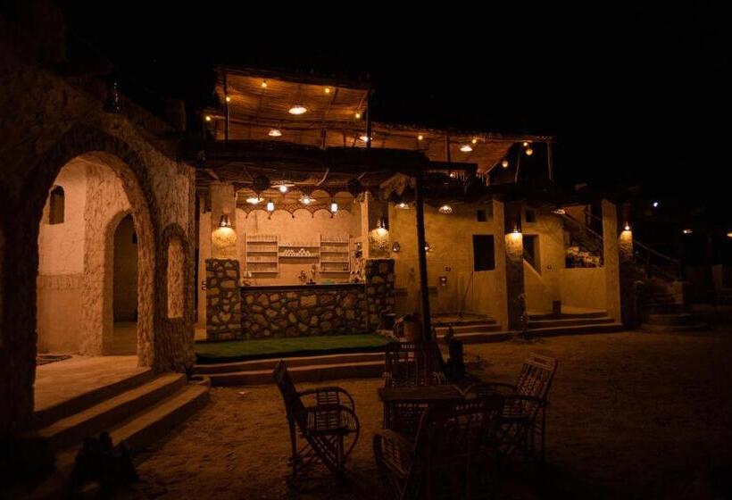 هتل Eswan Island Ecolodge